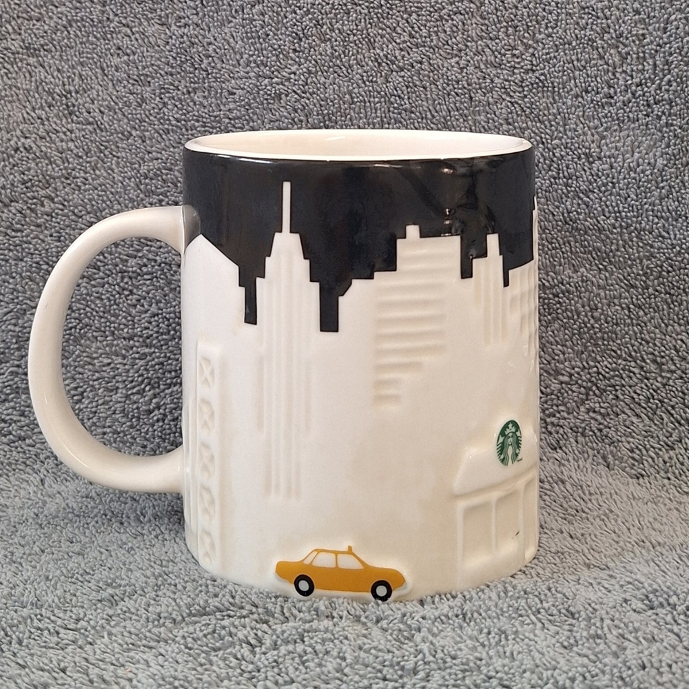 2012 Starbucks Relief City Collector Series Mug New York Black White 16 Oz